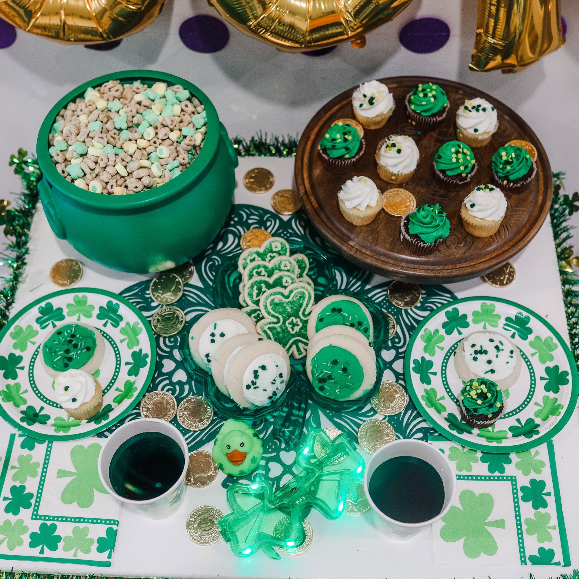 Lucky Shamrock Lunch Napkins 16ct - Image 2